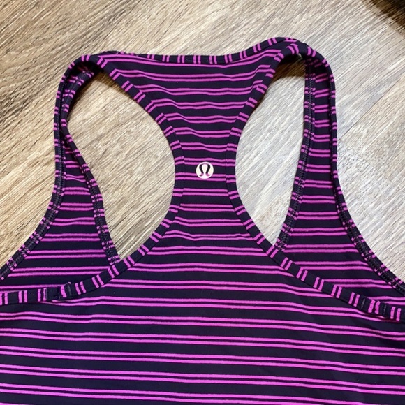 Lululemon top - Picture 4 of 4